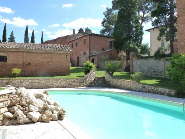 casa indipendente in vendita a Sinalunga
