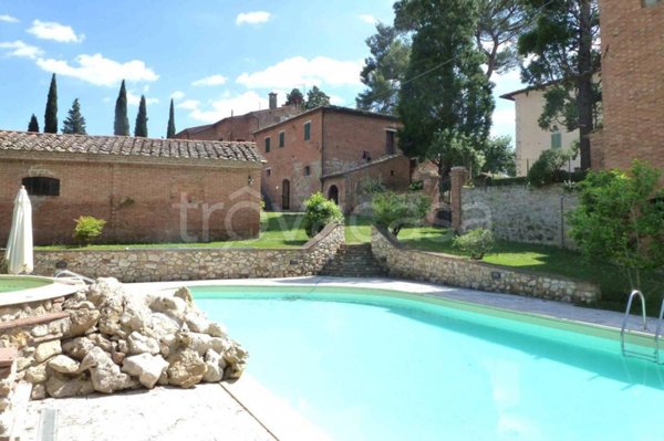 casa indipendente in vendita a Sinalunga