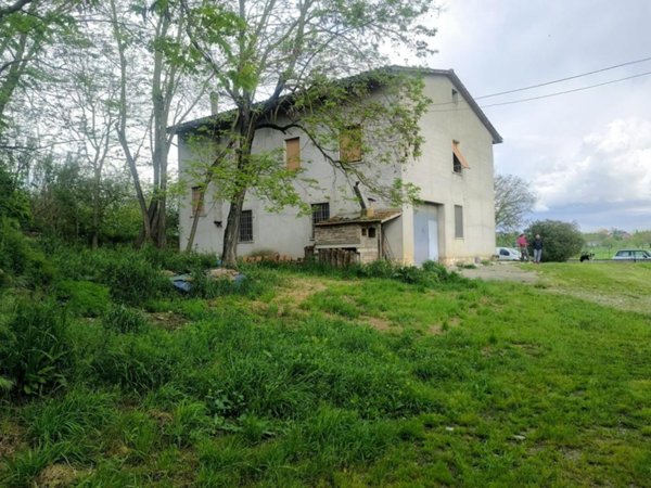casa indipendente in vendita a Sinalunga