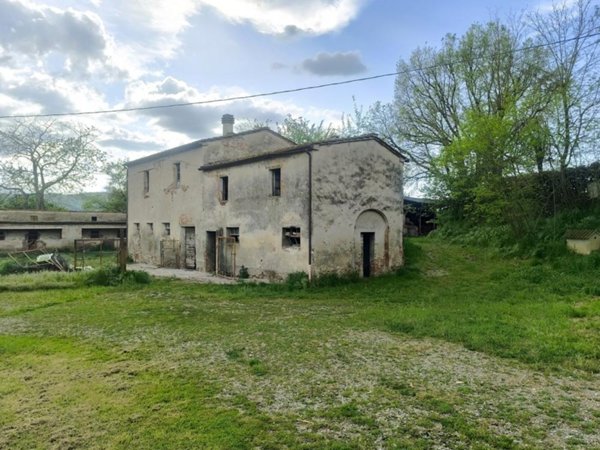 casa indipendente in vendita a Sinalunga