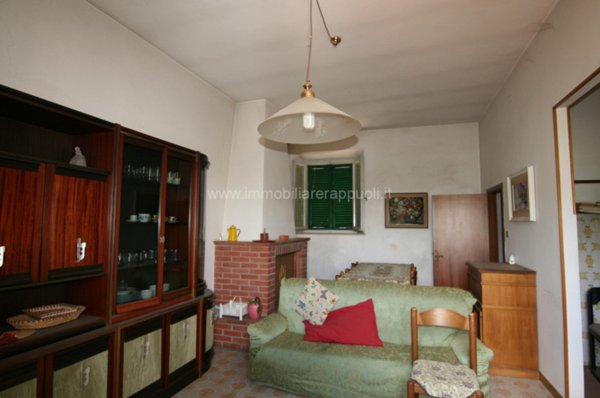 casa indipendente in vendita a Sinalunga in zona Rigomagno