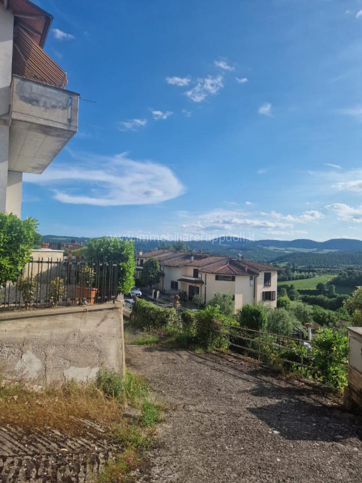 casa indipendente in vendita a Sinalunga