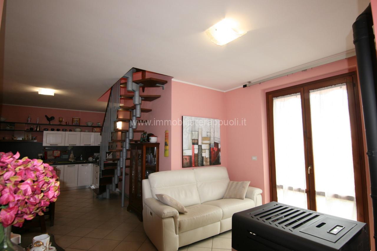 casa indipendente in vendita a Sinalunga in zona Guazzino