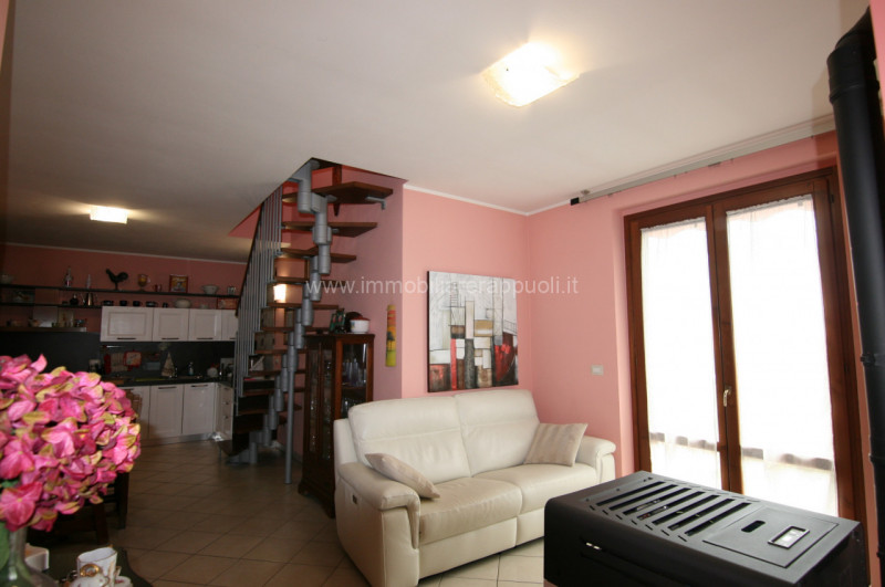 casa indipendente in vendita a Sinalunga in zona Guazzino