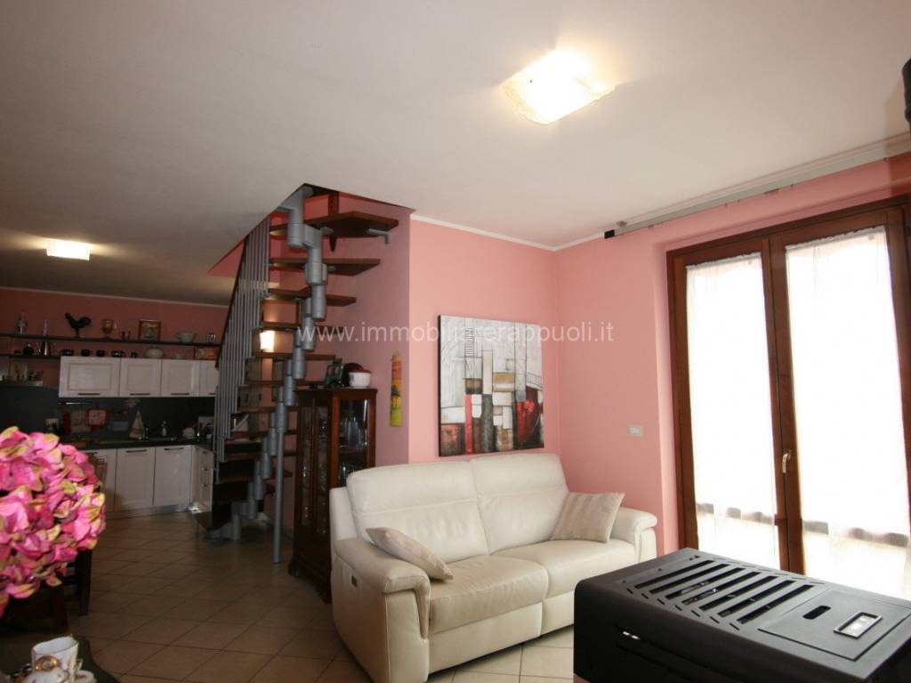 casa indipendente in vendita a Sinalunga in zona Guazzino