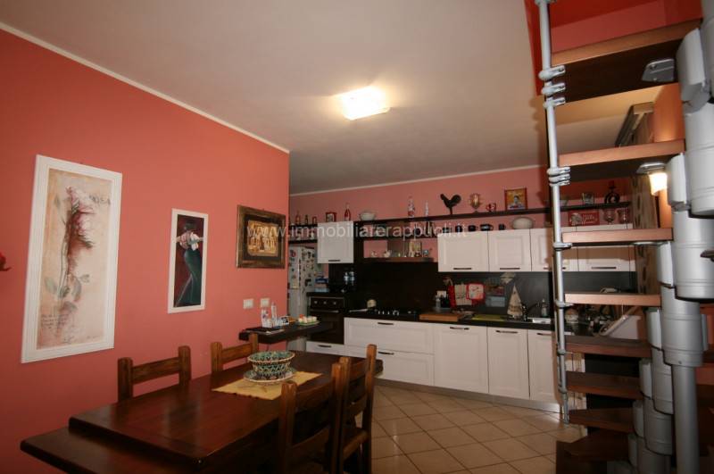 casa indipendente in vendita a Sinalunga in zona Guazzino