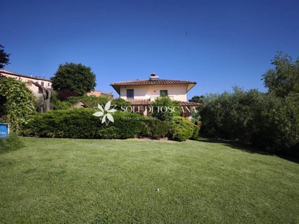 casa indipendente in vendita a Sinalunga