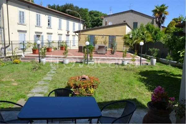 casa indipendente in vendita a Sinalunga