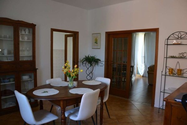 casa semindipendente in vendita a Sinalunga