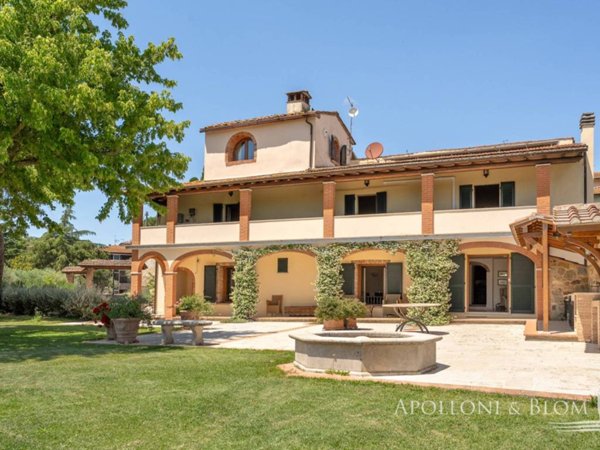 casa indipendente in vendita a Sinalunga