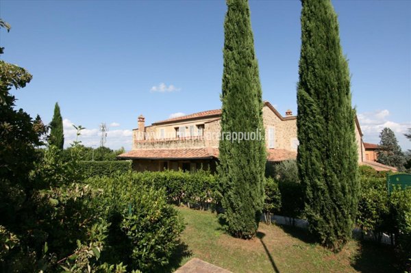 casa indipendente in vendita a Sinalunga