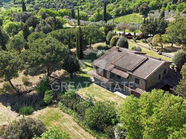 casa indipendente in vendita a Sinalunga