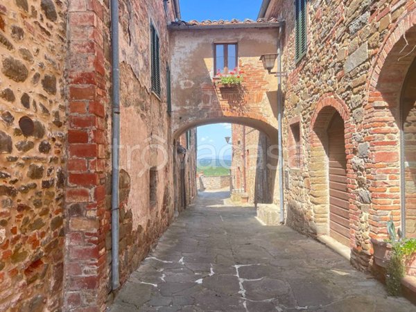 casa indipendente in vendita a Sinalunga in zona Rigomagno
