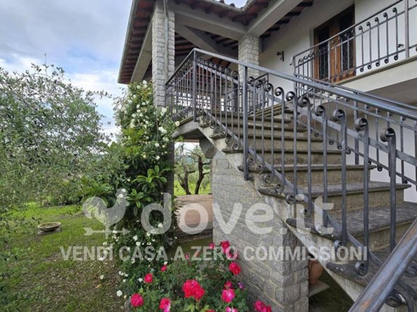 casa indipendente in vendita a Sinalunga