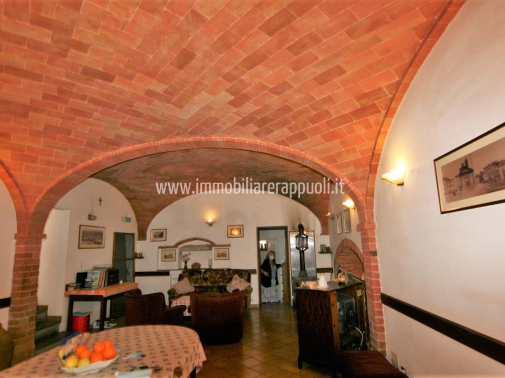 casa indipendente in vendita a Sinalunga