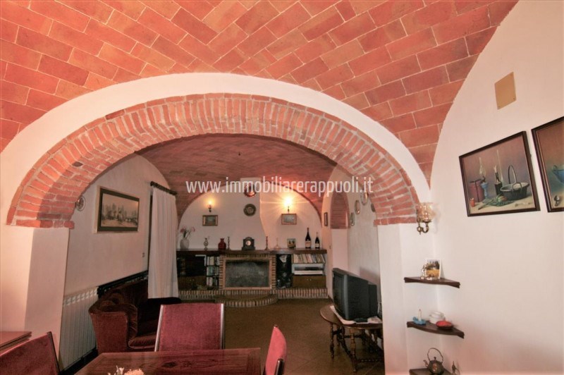 casa indipendente in vendita a Sinalunga