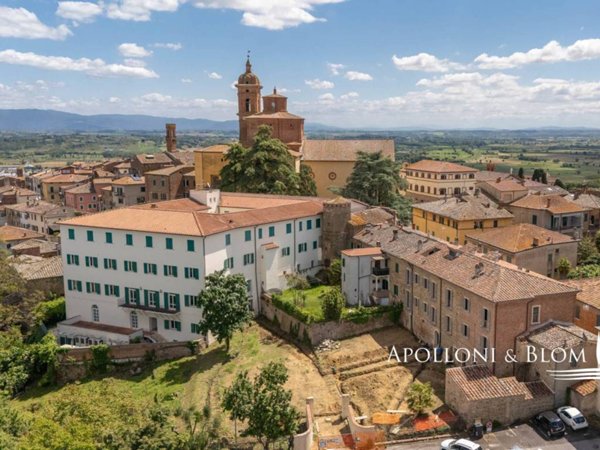 intera palazzina in vendita a Sinalunga