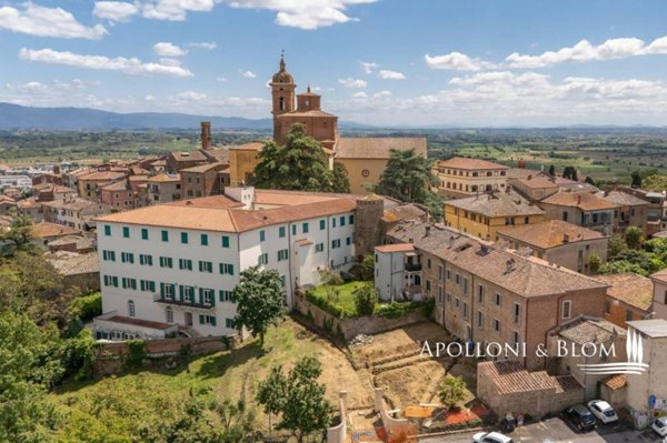 intera palazzina in vendita a Sinalunga