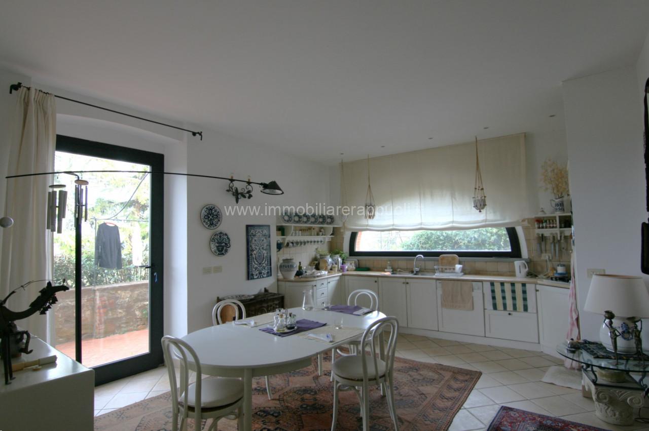 casa indipendente in vendita a Sinalunga in zona Scrofiano