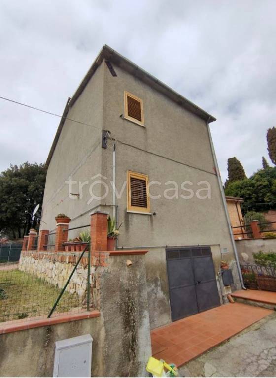 appartamento in vendita a Sinalunga in zona Bettolle