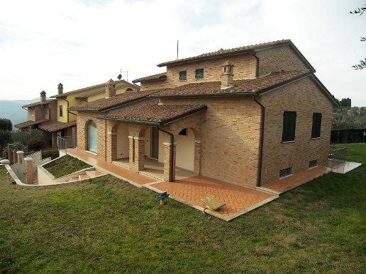 casa indipendente in vendita a Sinalunga