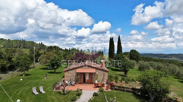 pentavano in vendita a Sinalunga