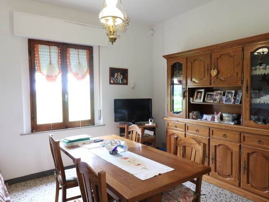 casa indipendente in vendita a Sinalunga