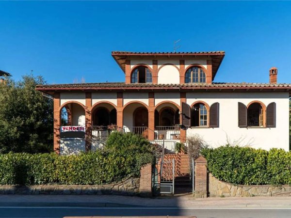 casa indipendente in vendita a Sinalunga