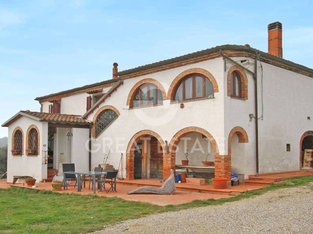 casa indipendente in vendita a Sinalunga