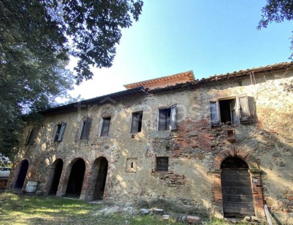 casa indipendente in vendita a Sinalunga in zona Bettolle