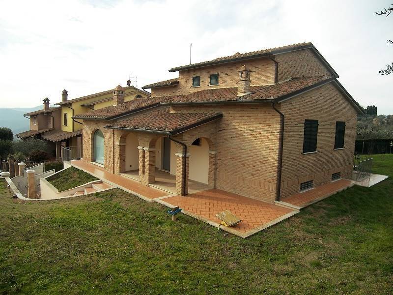 casa indipendente in vendita a Sinalunga