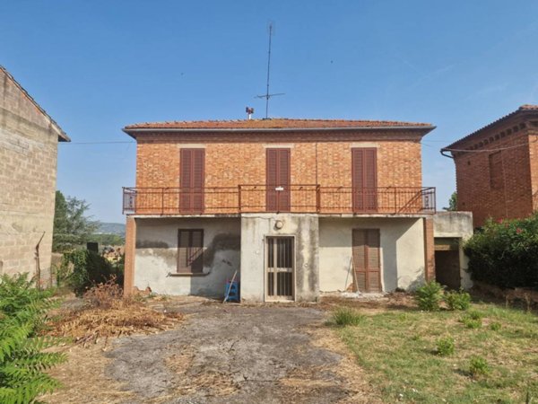 casa indipendente in vendita a Sinalunga in zona Guazzino