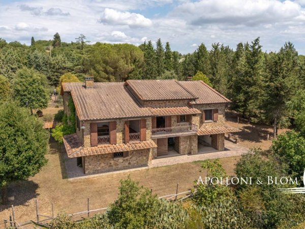casa indipendente in vendita a Sinalunga
