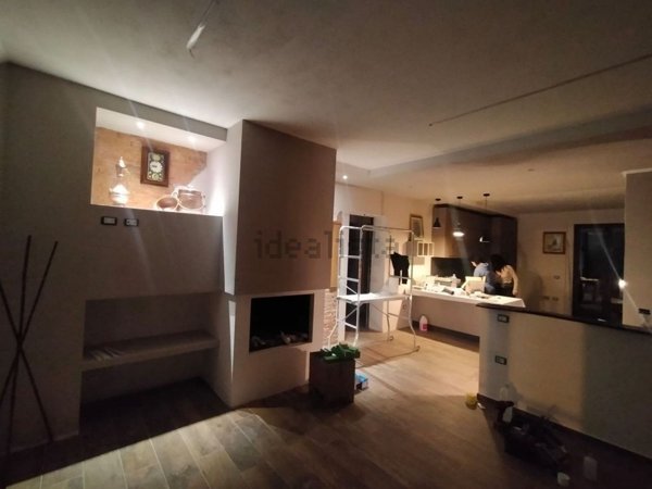 casa indipendente in vendita a Sinalunga