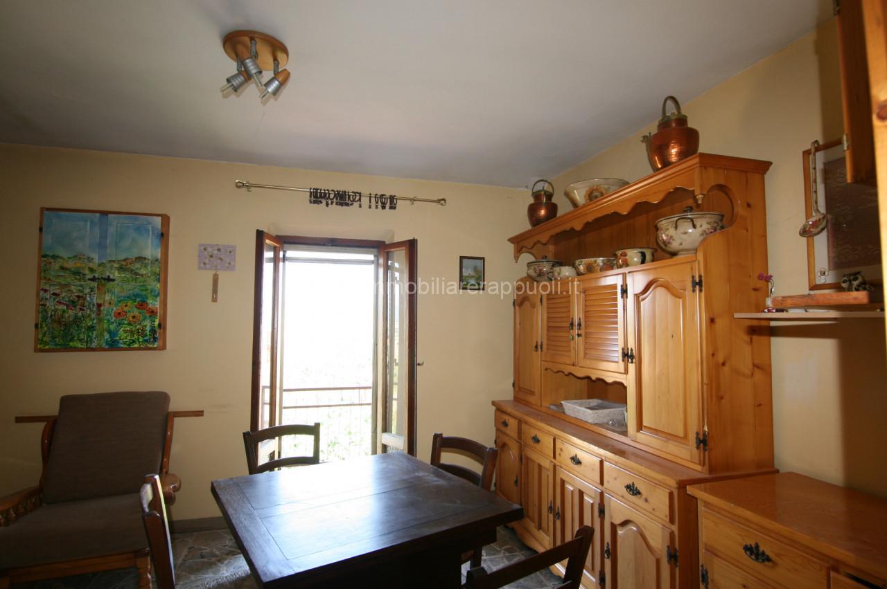 casa indipendente in vendita a Sinalunga