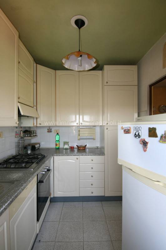 esavano in vendita a Sinalunga