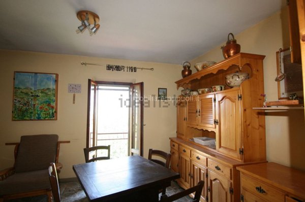 casa indipendente in vendita a Sinalunga