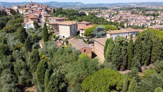 casa indipendente in vendita a Sinalunga in zona Bettolle