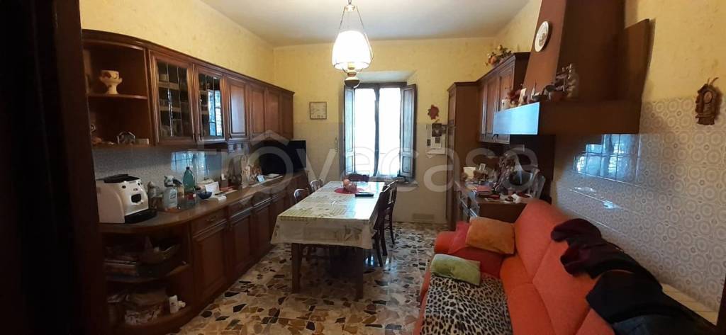 casa indipendente in vendita a Sinalunga in zona Guazzino