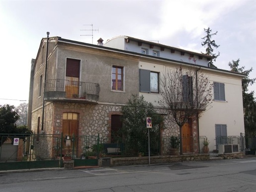 casa indipendente in vendita a Sinalunga