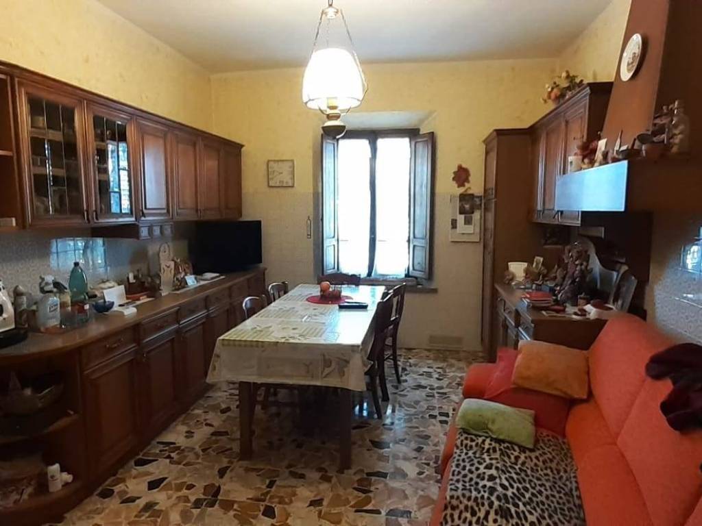 casa indipendente in vendita a Sinalunga in zona Guazzino