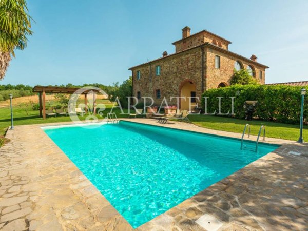 casa indipendente in vendita a Sinalunga