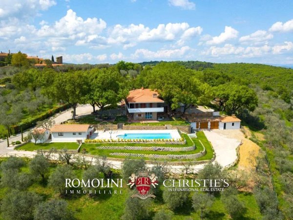 casa indipendente in vendita a Sinalunga