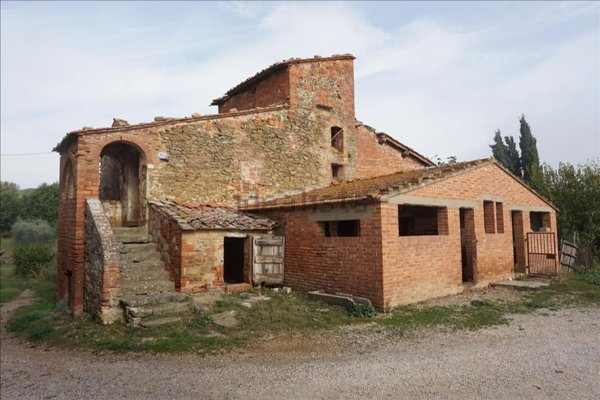 pentavano in vendita a Sinalunga