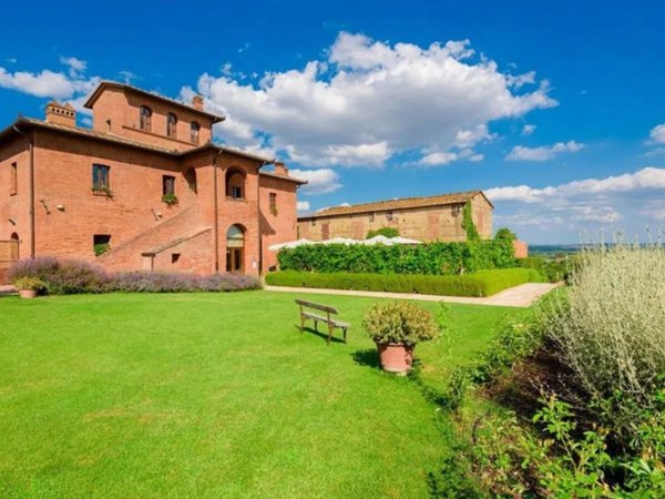 casa indipendente in vendita a Sinalunga