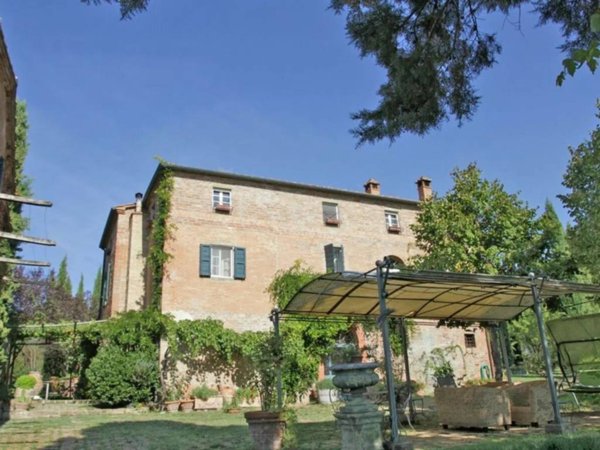 casa indipendente in vendita a Sinalunga