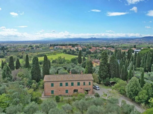 casa indipendente in vendita a Sinalunga in zona Bettolle