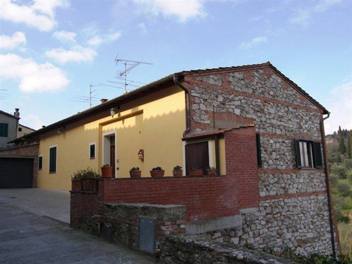 casa indipendente in vendita a Sinalunga