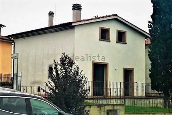 casa indipendente in vendita a Sinalunga in zona Guazzino