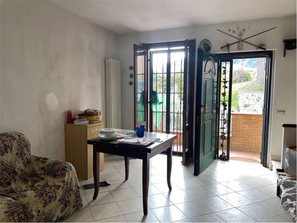 casa indipendente in vendita a Sinalunga